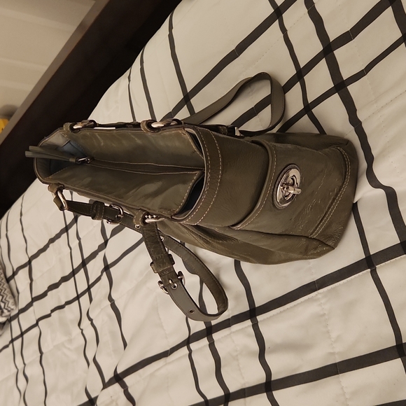 Coach shoulder bag - Picture 4 of 9